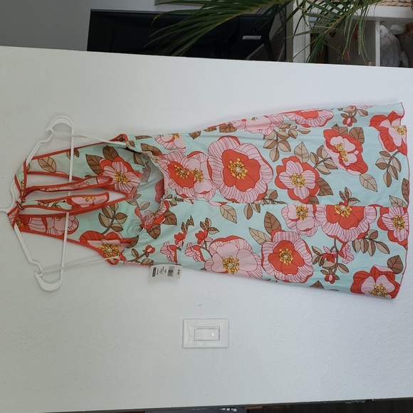 Halter Backless summer dress with zipper NWT - Picture 3 of 3